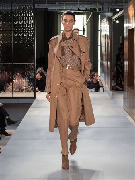 burberry spring summer 2019 womenswear|burberry outfits for women.